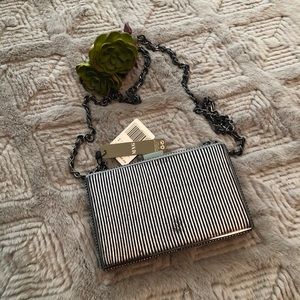 CLOSET CLOSEOUT! Mango cross body bag